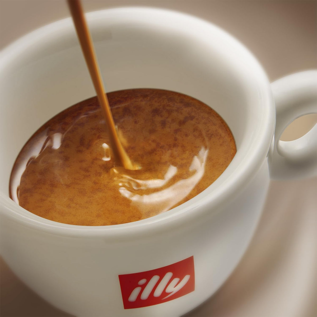 illy Whole Bean Coffee - Perfectly Roasted – Costa Rica Medium Roast - with Notes of Honey, Vanilla & Citrus - 100% Arabica Beans - No Preservatives – 8.8 Ounce