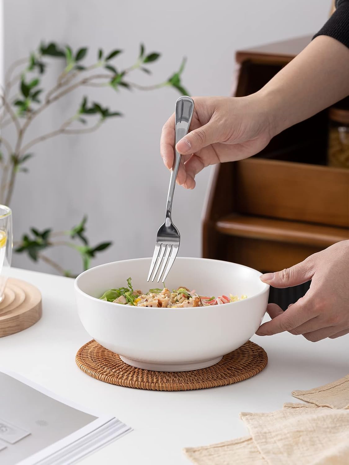 Kanwone Large Serving Bowls - 52 Ounce, Porcelain Salad Bowls, Pasta, Soup Bowls, Set of 2, Serving Dishes for Entertaining, Microwave and Dishwasher Safe, Matte White