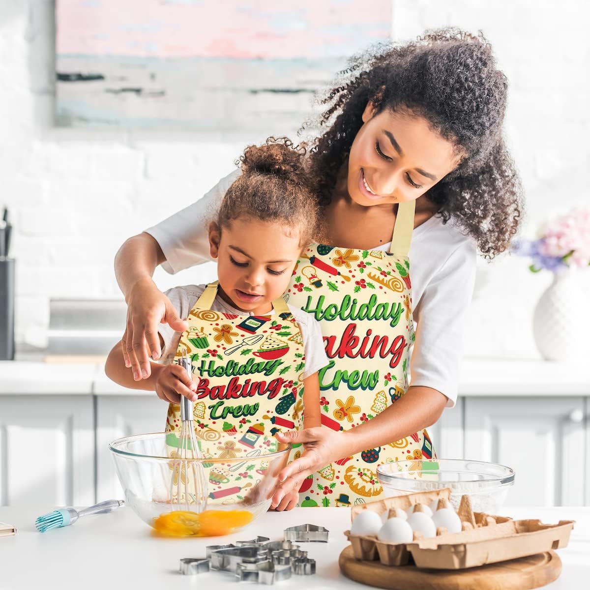 Lavley Christmas Baking Aprons - Funny kitchen gift for men, women and kids - 100% cotton adjustable apron for holiday bakers