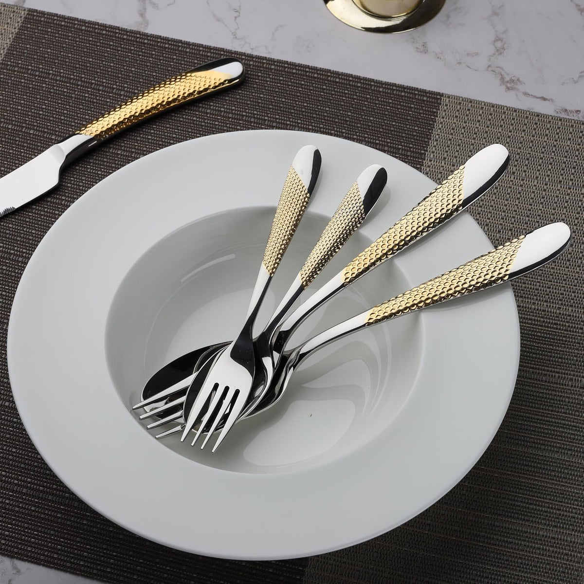 Gold Silverware Set 60-Piece Stainless Steel Flatware Cutlery Set Service for 12 Kitchen Tableware Utensil Set Includes Knives Spoons Forks For Home Kitchen Restaurant