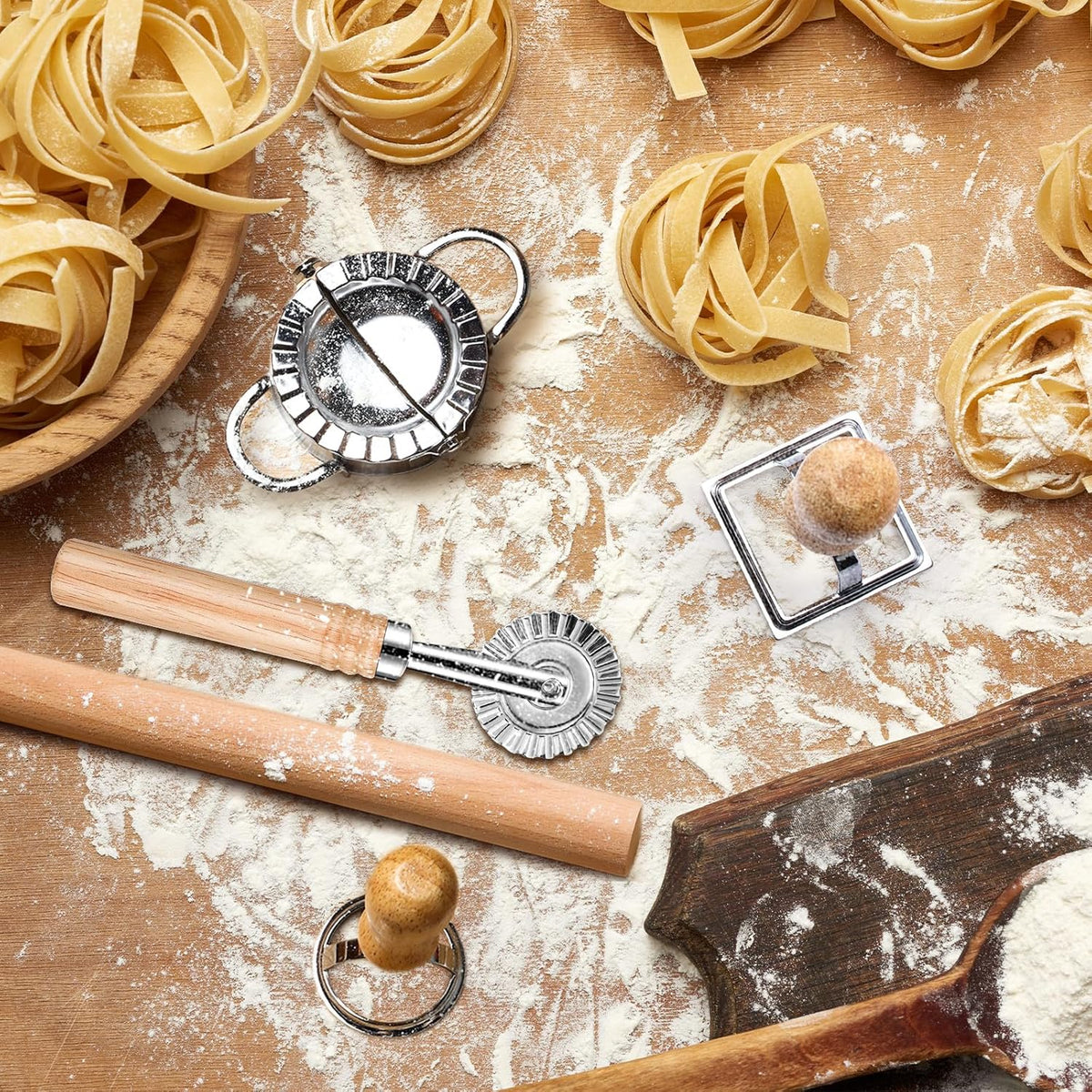 8 Pieces Ravioli Mold Set, ravioli cutter, Ravioli Maker Cutter with Roller Wheel, Ravioli Cutter Set with Wooden Handle, Pasta Making Kit for Ravioli Press Mold. Suitable for home and restaurant us